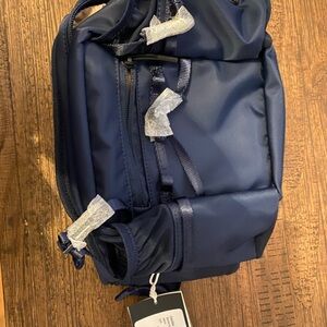 Navy hiking Bag - Stylish Everyday Carry